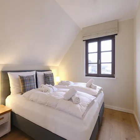 וילה Reetland Am - Premium Reetdachvilla Mit 3 Schlafzimmern, Sauna Und Kamin H08